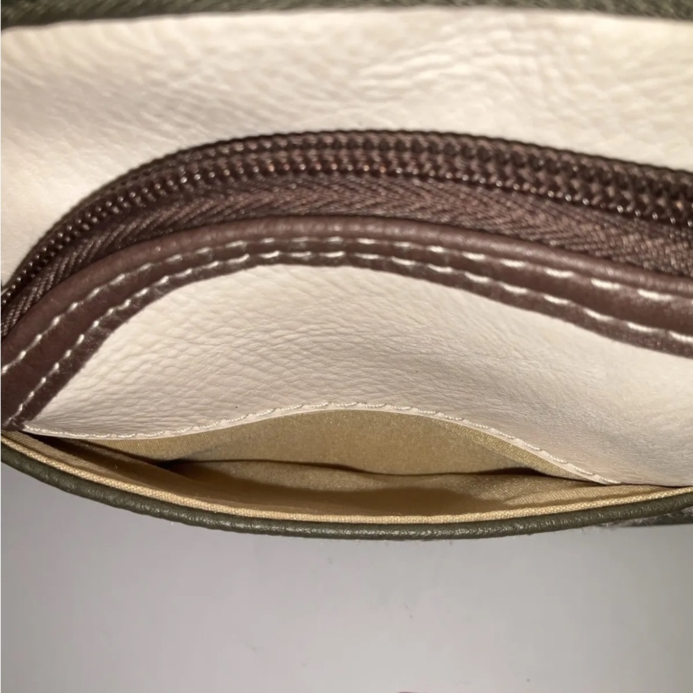 Stone Mountain USA Crossbody Purse Olive/Brown/Bone - Picture 6 of 14